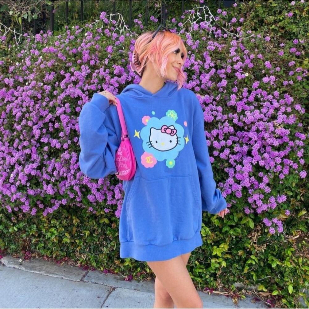 Mega Yacht Hello Kitty Blue Graphic Logo Hoodie Size L